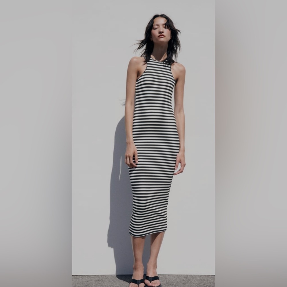 Zara STRETCH KNIT CUT OUT DRESS